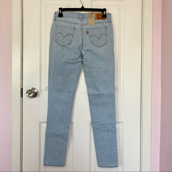 NEW Levi's 711 Mid Rise Distressed Skinny Jeans - Picture 7 of 15